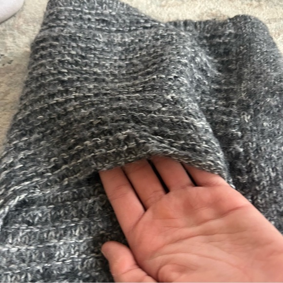 JJill XL Gray Women's Sweater PERFECT CONDITION - Picture 5 of 8